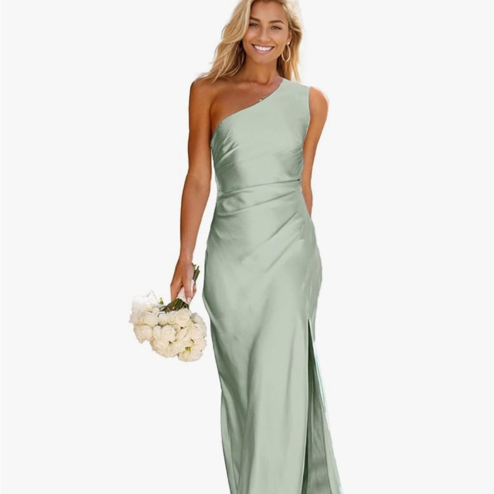 Elegant One-Shoulder Green Dress
